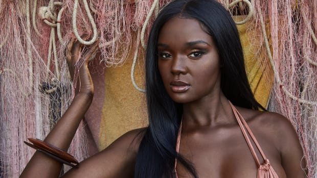 JM_SISWIM_DUCKIE_THOT_01_184_WM_HERO